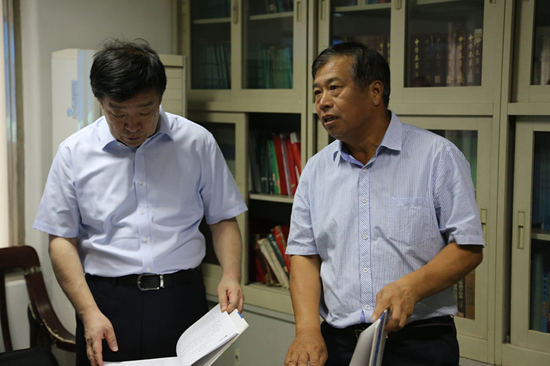 保定市委常委、紀(jì)委書(shū)記、監(jiān)委主任周省時(shí)來(lái)藥都製藥集團(tuán)調(diào)研